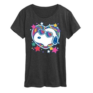 Women's - Peanuts - Snoopy Groovy Heart Short Sleeve Graphic T-Shirt - 1 of 4