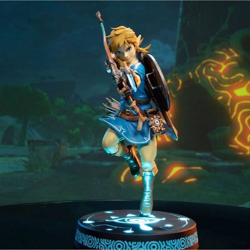 First 4 Figures The Legend of Zelda: Breath of the Wild - Link 10&#34; PVC Statue Collector&#39;s Edition, 2 of 14