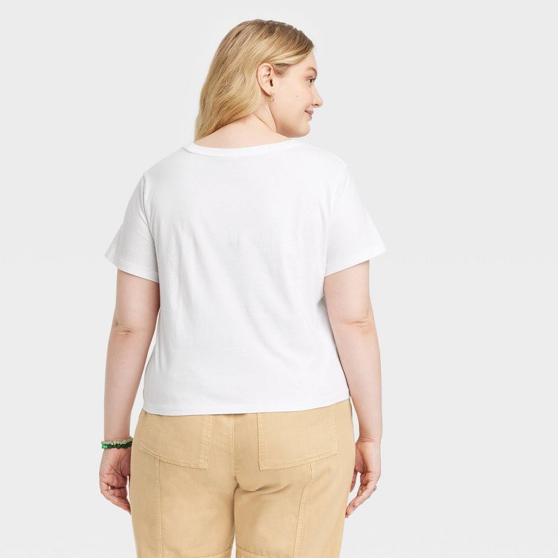 Women's Shrunken Short Sleeve T-Shirt - Universal Thread™, 3 of 7