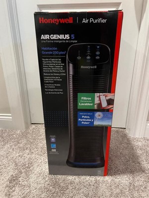 Purificateur d'air et réducteur d'odeurs intelligent AirGenius6  d'Honeywell, noir, 13,05 lb, avec fil