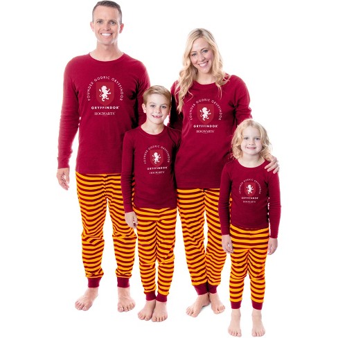 Peanuts Christmas Tight Fit Cotton Matching Family Pajama Set : Target