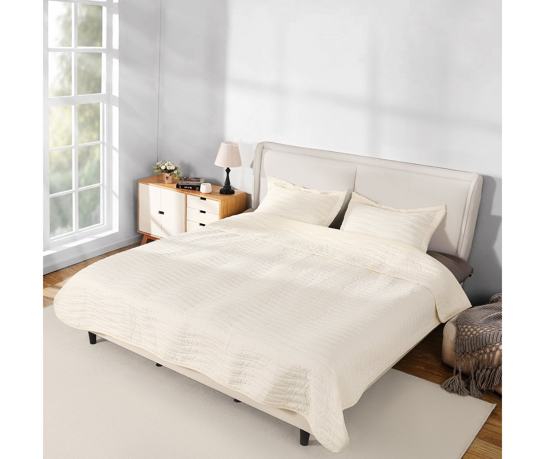 Queen Quilt Set 3-Piece Lightweight Comforter Microfiber Bedding Set with 2 Pillow Shams Beige All Season