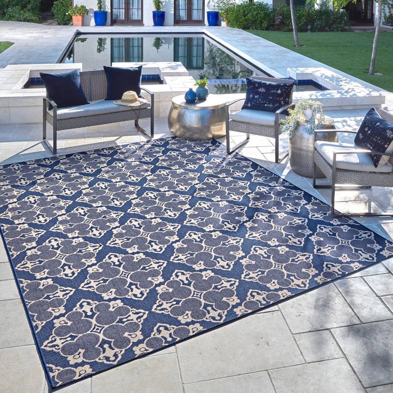 Mickey Mouse & Friends Medallion Outdoor Rug Navy, 4 of 5