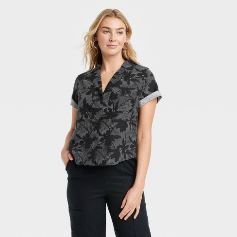 Women's Short Sleeve Collared Button-down Shirt - Universal Thread™ : Target