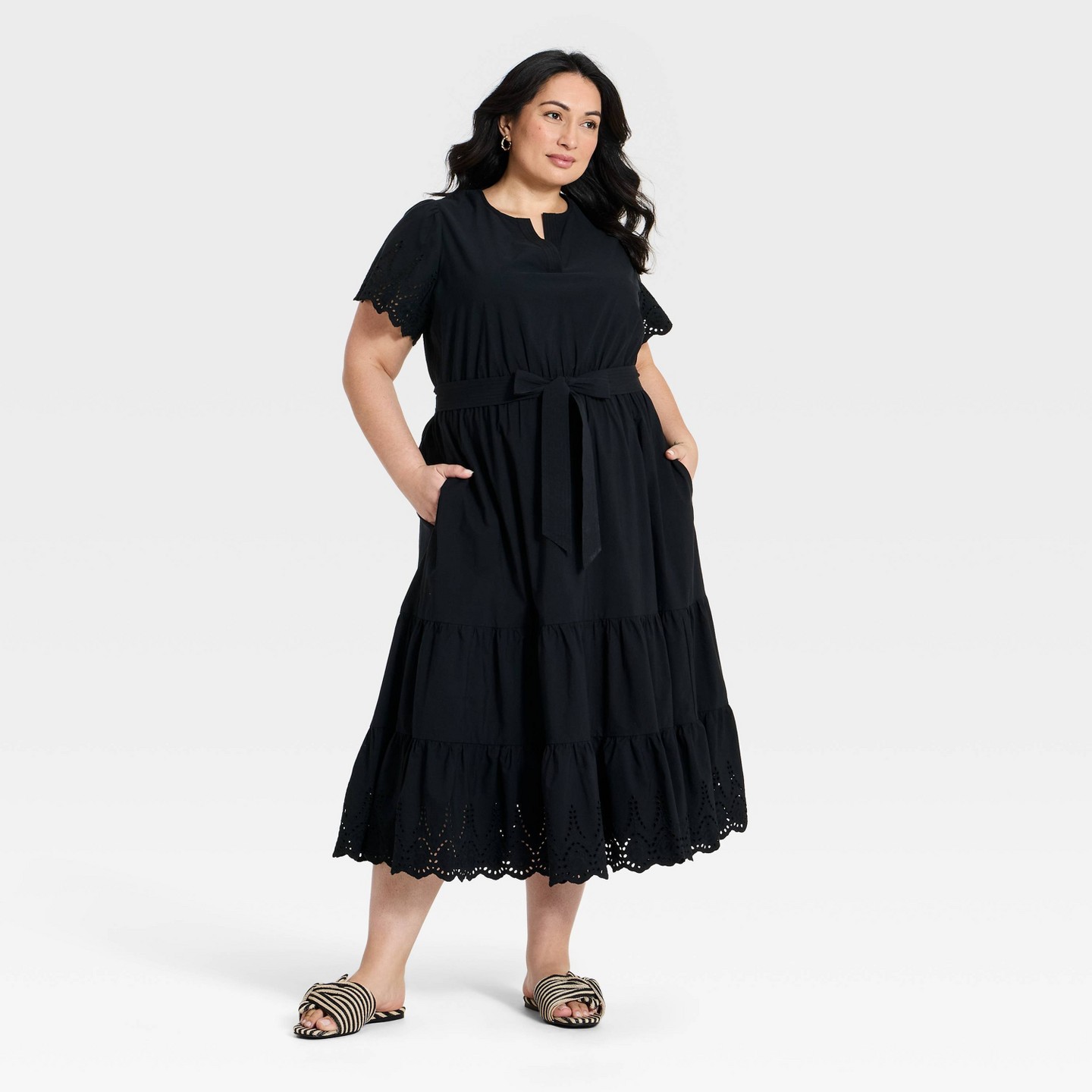Женские платья Ava & Viv Short Flutter Sleeve V-Neck Front Tiered Eyelet Midi Dress - Ava & Viv™ Black 2X — фото 3