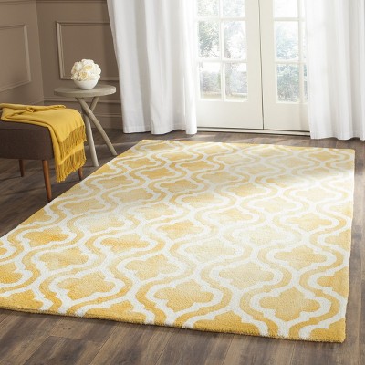 Handmade Ivory Wool Tufted Rectangular Rug 5' x 8'