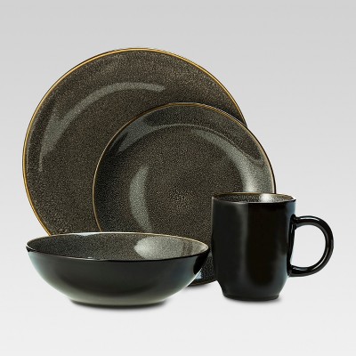 dinnerware set for 1