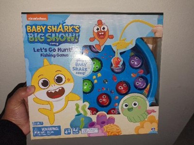 Cardinal Games 6054916 Baby Shark Gone Fishing Game, Multi Colour