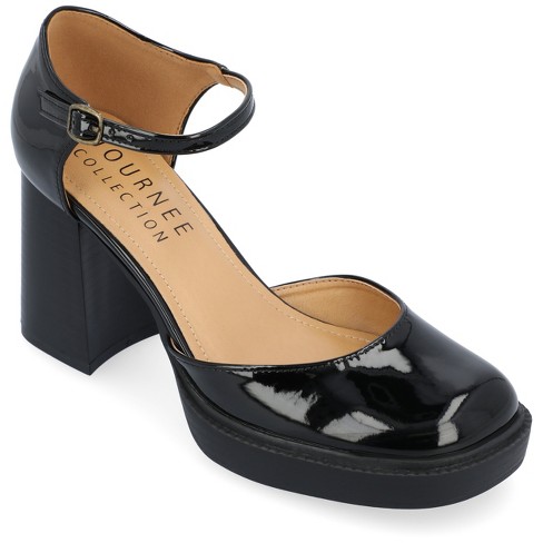 Black square outlet toe pumps