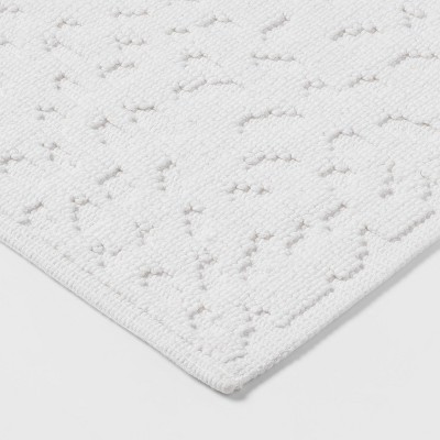 20&#34;x32&#34; Snow Leopard Bath Mat White - Threshold&#8482;_3