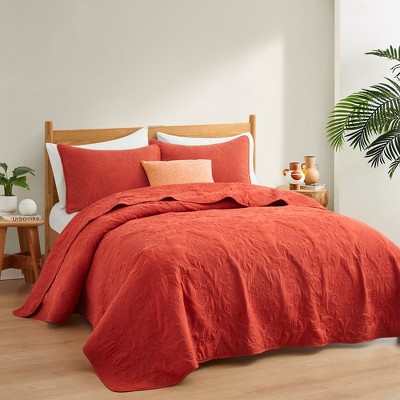 King Size Red Reversible Microfiber Quilt Set