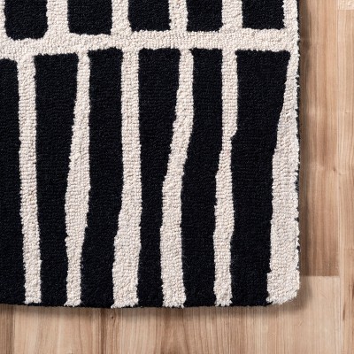 Handmade Black and Ivory Geometric Wool Area Rug, 3' x 5'