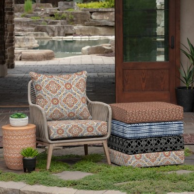 Global Vintage Medallion 24" x 24" Outdoor Deep Seat Cushion Set
