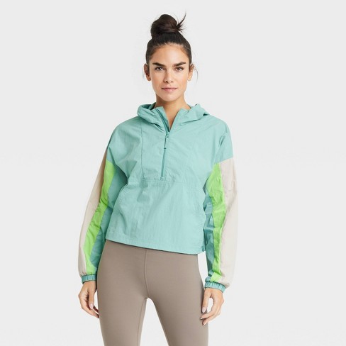 Pullover discount windbreaker womens