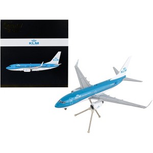 Boeing 737-700 Commercial Aircraft Blue with White Tail "Gemini 200" Series 1/200 Diecast Model Airplane by GeminiJets - 1 of 3