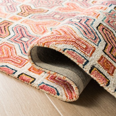 Handmade Red Geometric Wool 4' x 6' Area Rug