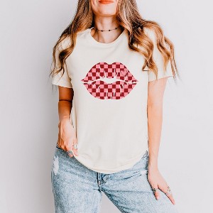 Simply Sage Market Checkered Lips Short Sleeve Graphic Tee - 1 of 4
