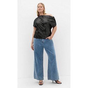 Women's Plus Size Shimmy Off Shoulder Top - black | CITY CHIC - 1 of 4