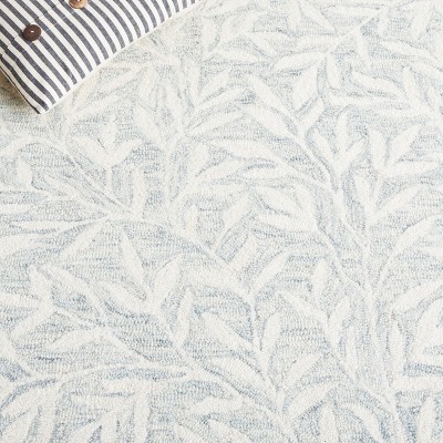 Light Gray Floral Hand-Tufted Wool Area Rug, 3' x 5'