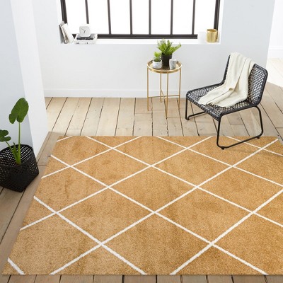 Gold/White Diamond Trellis 8' x 10' Synthetic Area Rug