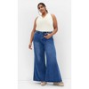 Women's Plus Size Paloma Top - butter | CITY CHIC - 2 of 4