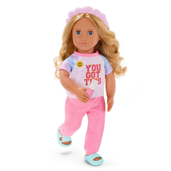 Nuestra Generación Aliza Muñeca Articulada de 18" y Libro de Cuentos con Accesorios de Spa - Cabello Rubio Claro/Ojos Azul Claro 2