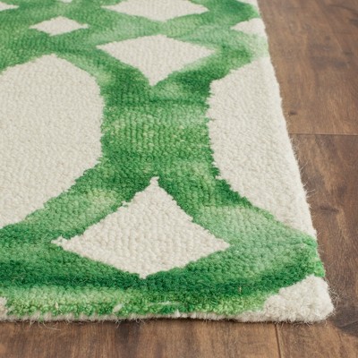 Ivory and Green Hand-Tufted Wool Area Rug, 2' x 3'