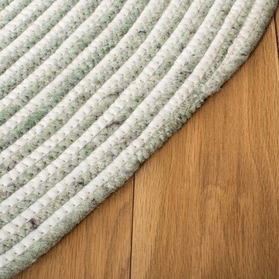 Braided BRD905 Hand Woven Area Rug - Green/Ivory - 5'x7' Oval - Safavieh.
