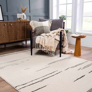 Hauteloom Aulii Area Rug - 1 of 4