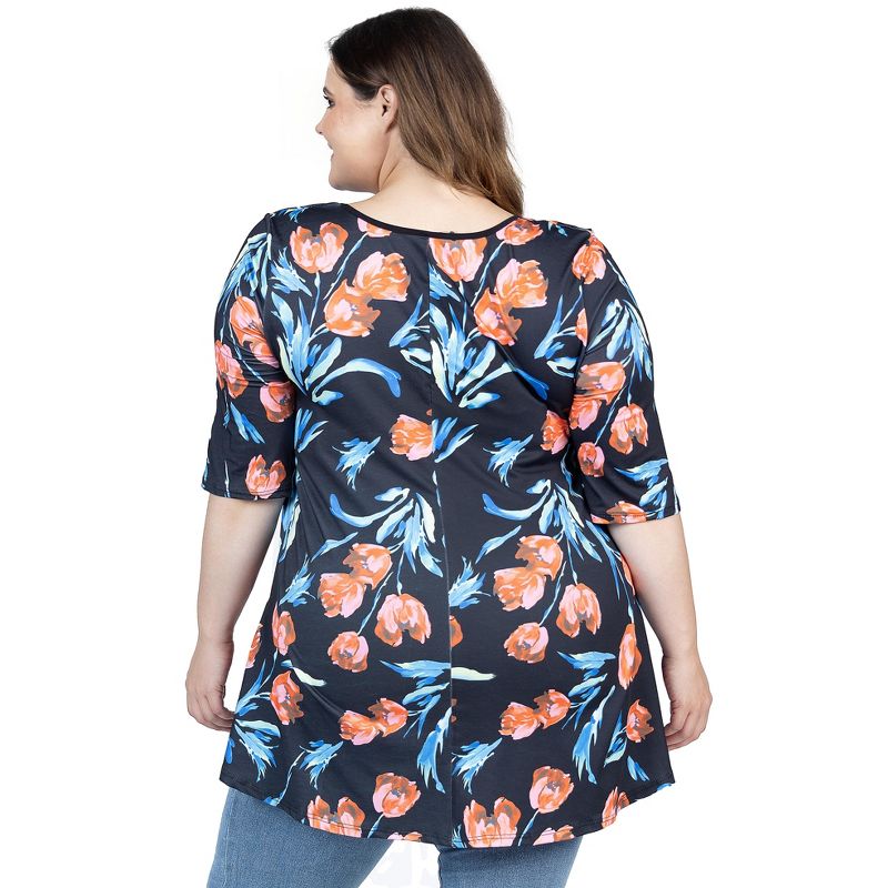 24seven Comfort Apparel Womens Plus Size Black Tulip Print Elbow Sleeve Casual Tunic Top, 3 of 7
