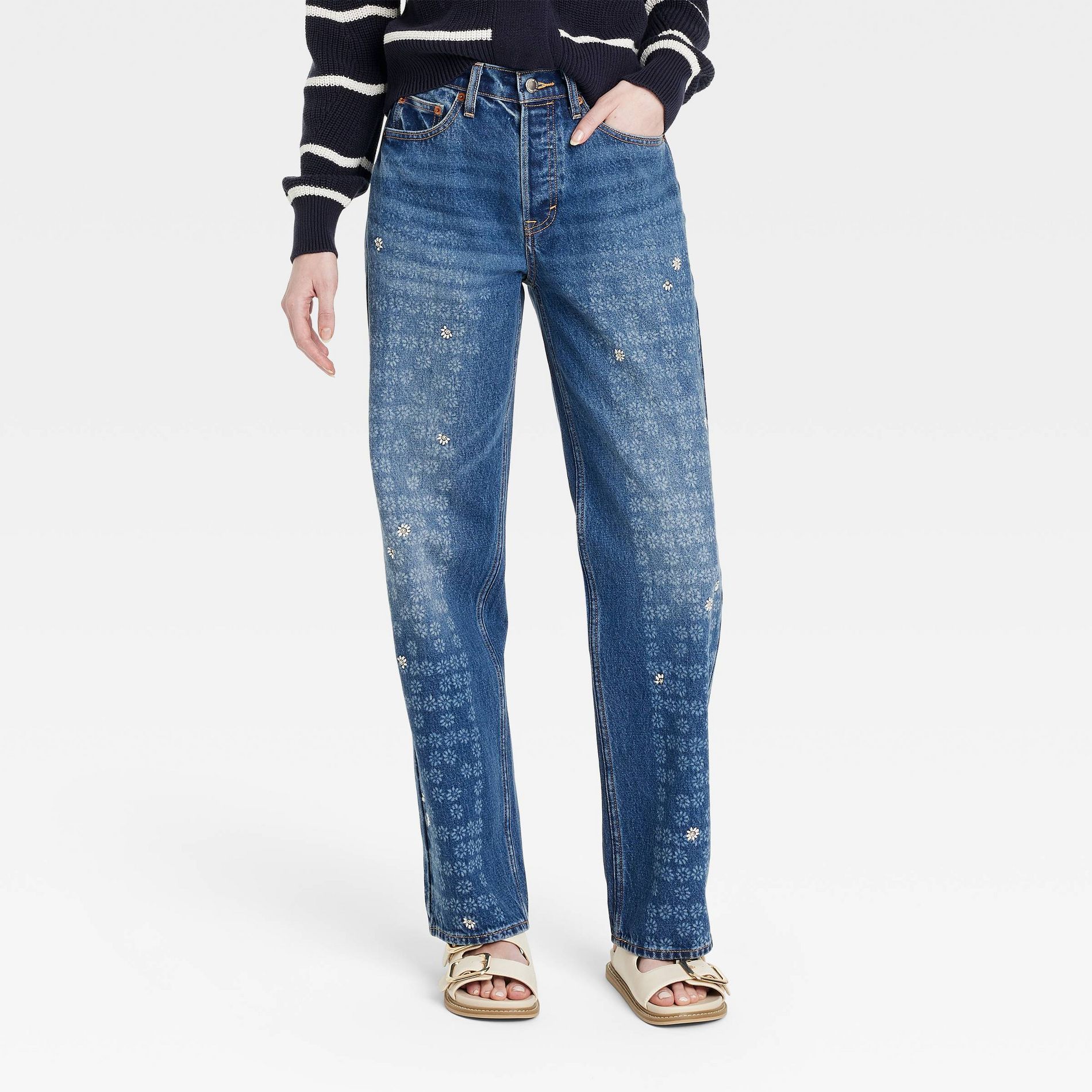 Women's Mid-Rise Embroidered Daisy Baggy Jeans - Universal Thread™ Medium Wash