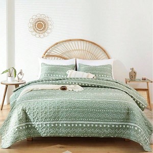 Sage Green Boho Quilt Set, Queen Size, Lightweight Polyester Bedding with Two Pillow Cases. - 1 of 2