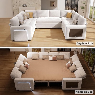 White/daybed style sectional sofa in modern living room
