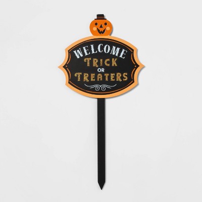 Falloween Welcome Trick or Treaters Halloween Decorative Yard Stake - Hyde & EEK! Boutique™