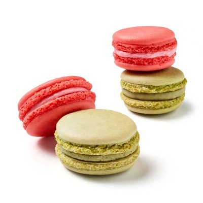 Strawberry Creme & Matcha Pistachio Mini Macarons - 2.1oz/4ct - Favorite Day™