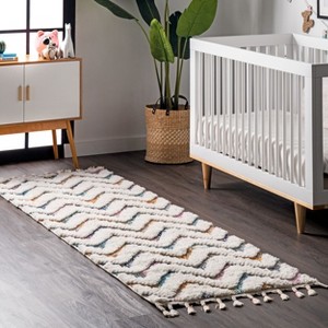 Nuloom Rumi High-Low Chevron Kids Tassel Area Rug - 1 of 4