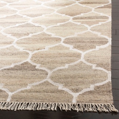 Gray and Ivory Handmade Wool and Viscose Area Rug, 2' x 3'