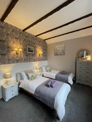 Guest review image 2 of 3, zoom in