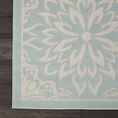 Ivory and Green Floral Synthetic Rectangular Rug 8' x 10'