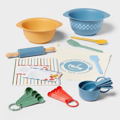 Kids' 22pc Cooking Basic Dinnerware Set - Pillowfort™