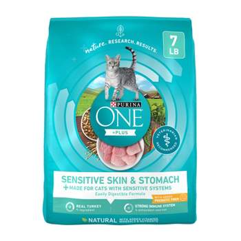 Purina ONE Sensitive Skin & Stomach Natural Dry Cat Food with Turkey for Skin & Digestive Health