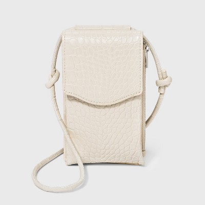 Cross body outlet bag for phone