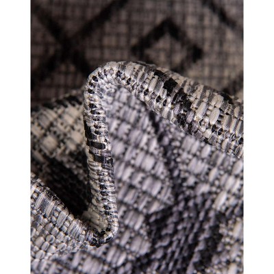 Abstract Gray Synthetic 2' x 6' Outdoor Runner Rug