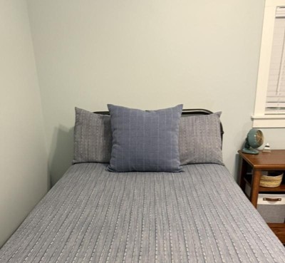 Guest review image 1 of 3, zoom in