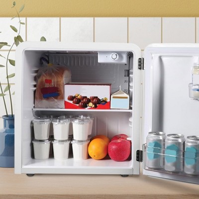 Magic Chef 1.6 cu ft White Retro Mini Fridge
