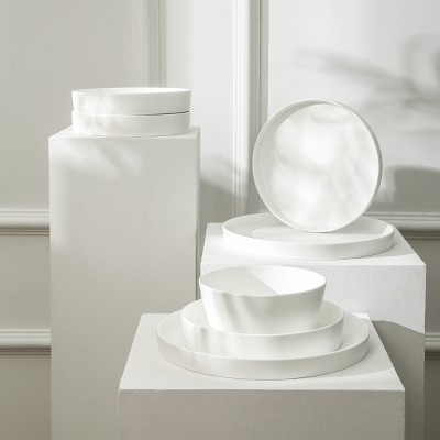 Matte White Porcelain 16-Piece Round Dinnerware Set