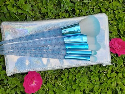 MODA Makeup Brushes - Up close and delicious with the super cute Mint  Chocolate Ice Cream brush set from @modabrush 🍫🍃! These are SO sweet, I  think I actually feel a cavity