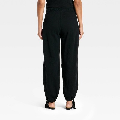 Women's Mid-Rise Balloon Ankle Pull-On Pants - Universal Thread™