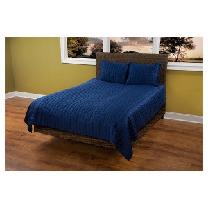 Navy Blue Geometrical Poly Satin Maddux Place Quilt Set (Queen) - Rizzy Home