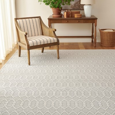 Ivory Hand-Tufted Wool and Synthetic Round Area Rug